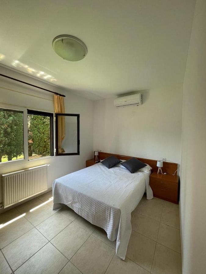 Apartament La Cova Peralada Eksteriør billede